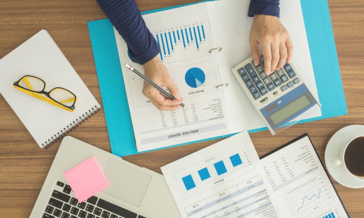 為替予約をした際の会計処理方法、<strong>為替予約と実際の取引の時間差がポイント？</strong>