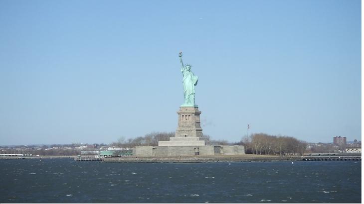 ダウ平均が「調整相場」入り